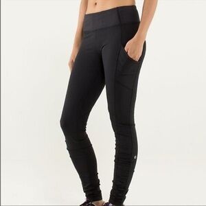 Lululemon Speed Tight *Luxtreme black size 4